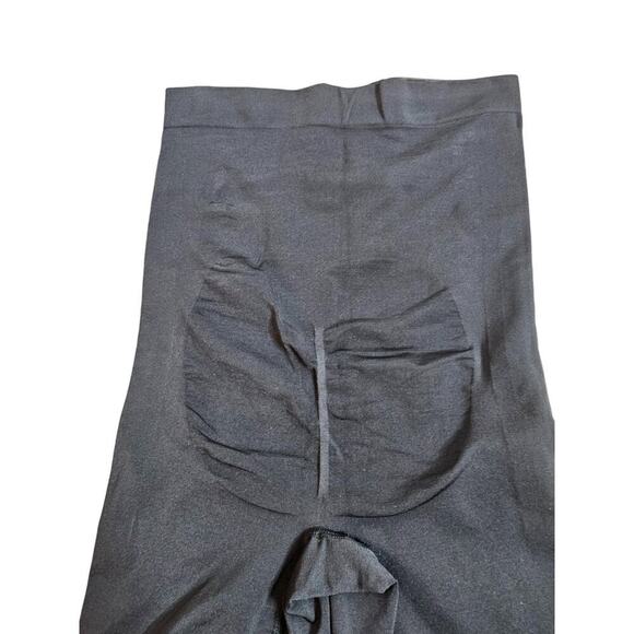 New with Tags Skims High Waist Bonded Shorts SZ M - Picture 5 of 8